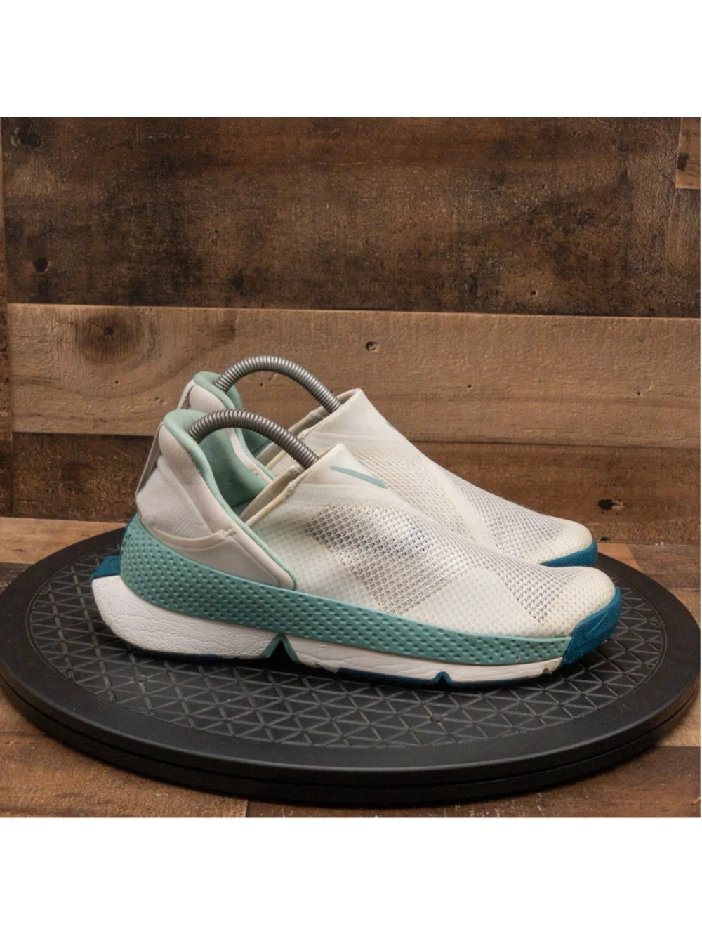 NIKE GO FLYEASE WOMENS ATHLETIC SHOES SLIP ON WHITE TEAL RUNNING WALKING SZ 7.5